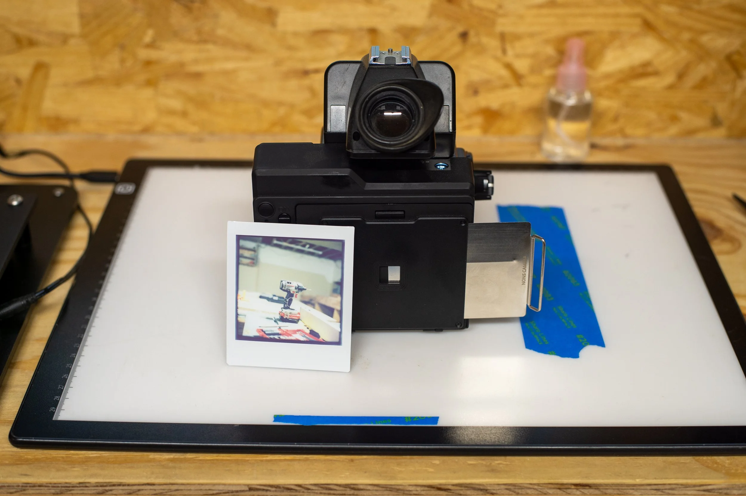 Hasselblad ポラロイドバック NPC Photo Division Used NPC Polaroid Film Back for Hasselblad Cameras MF1 B&H Photo